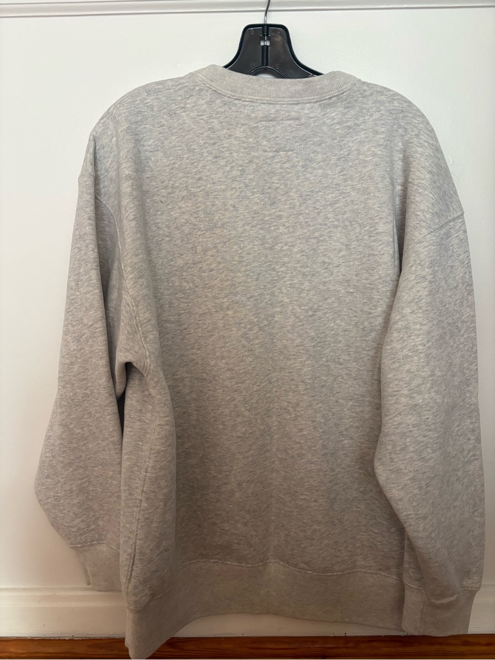 Abercrombie & Fitch West Village Crewneck - Picture 6 of 8